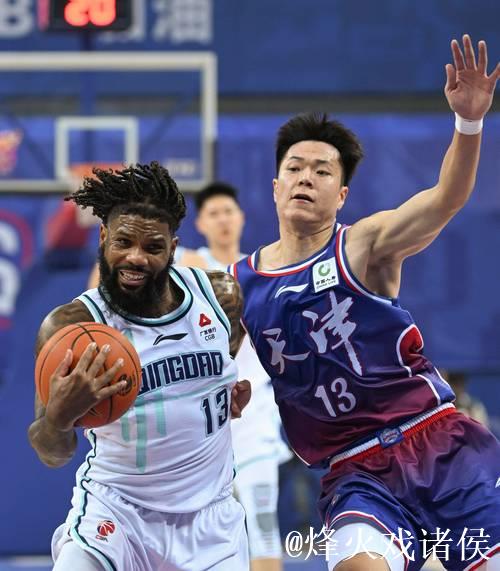 鲍威尔谈近期状态起伏:赛季初表现优秀源于对手对我们体系不熟悉 鲍威尔谈近期状态起伏:赛季初表现优秀源于对手对我们体系不熟悉